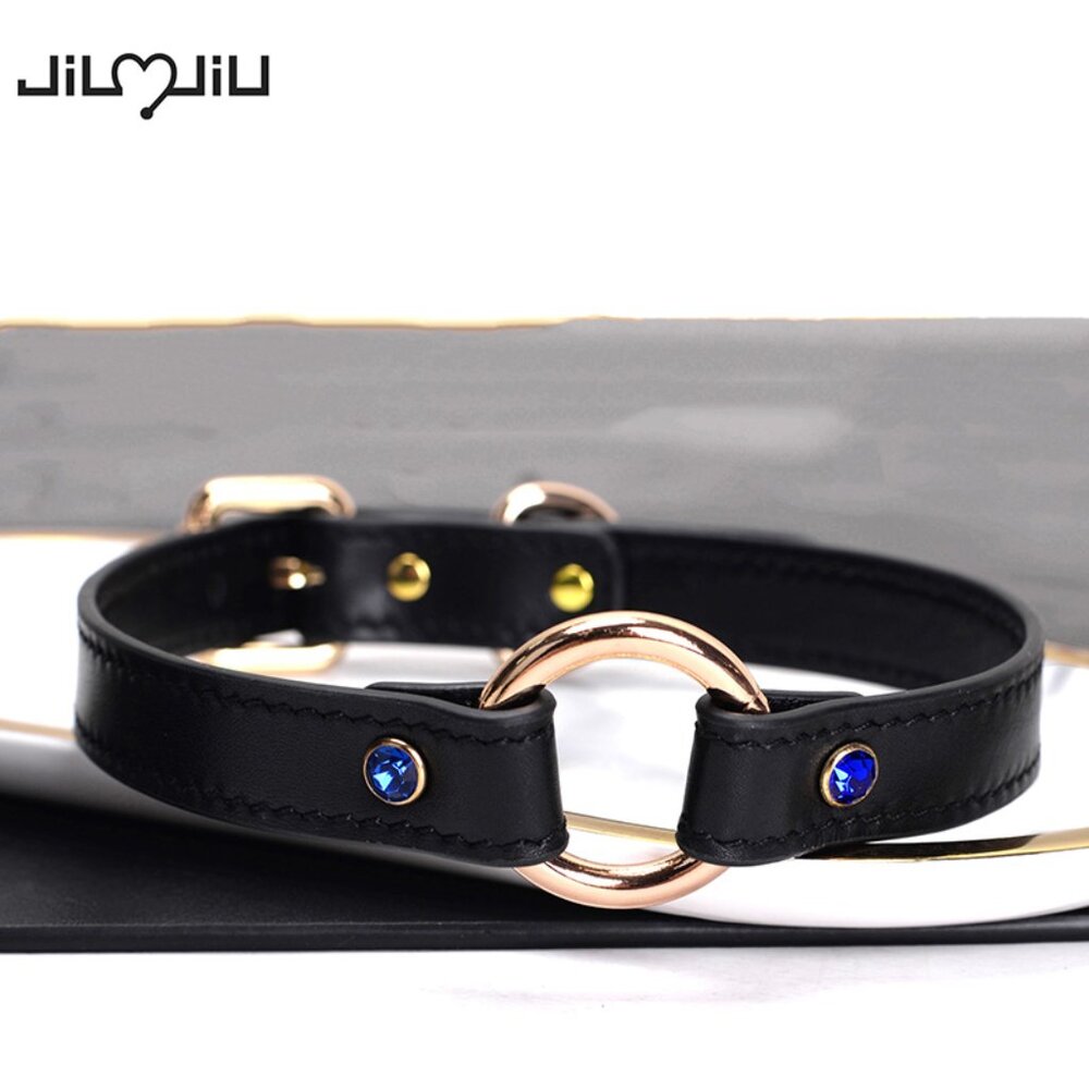 Cowhide Collar Choker In Black